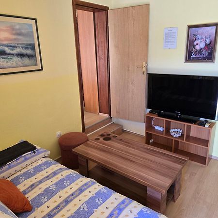 Apartmani Jelena Neum Zewnętrze zdjęcie