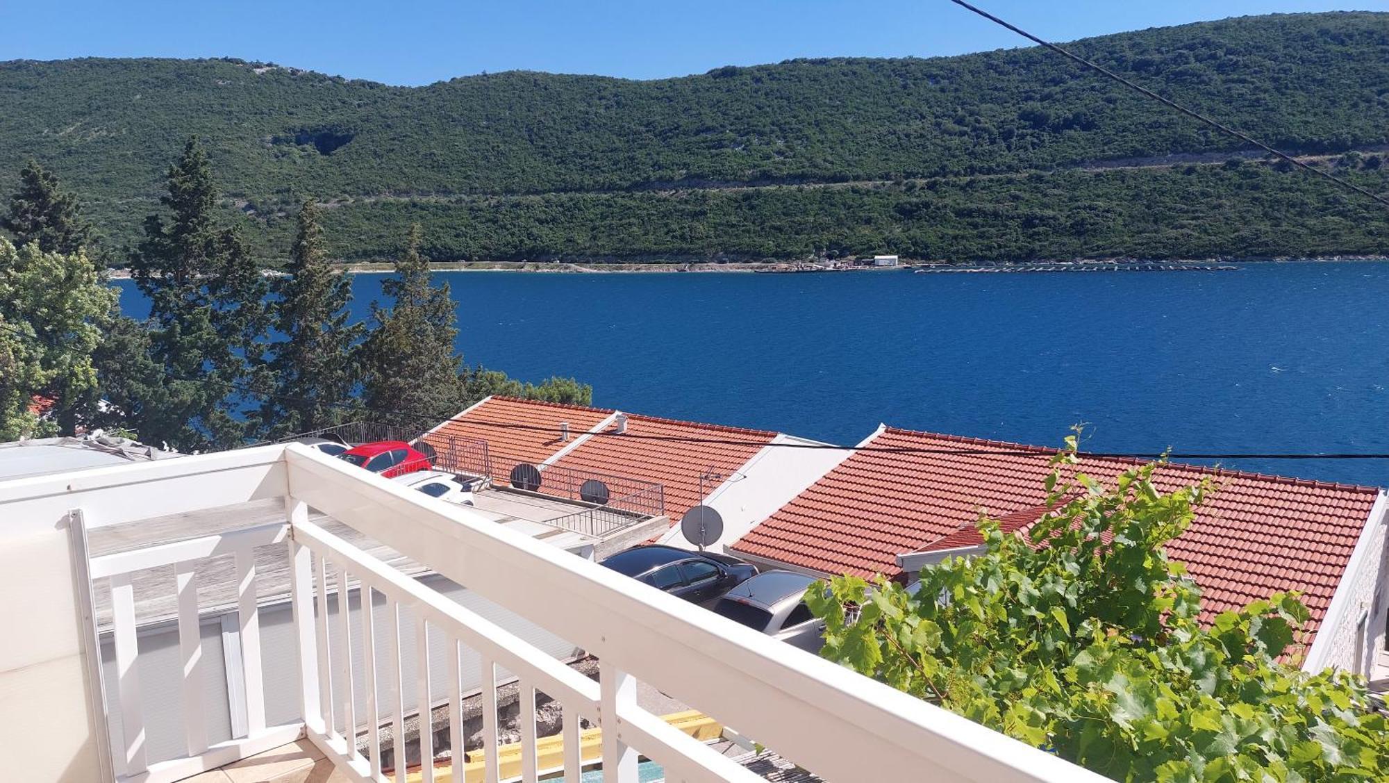 Apartmani Jelena Neum Zewnętrze zdjęcie